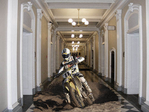 Vrooooom Vrooooom goes the motorcycle in the White House!